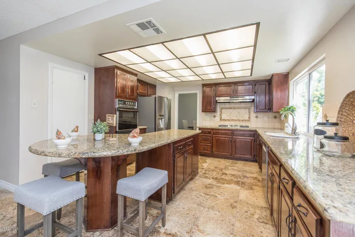 3904 Calle Loma Vista Thousand-large-014