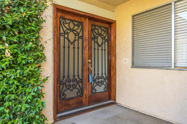 3904 Calle Loma Vista Thousand-large-004