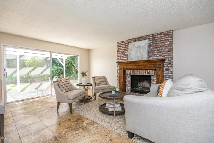 3904 Calle Loma Vista Thousand-large-011