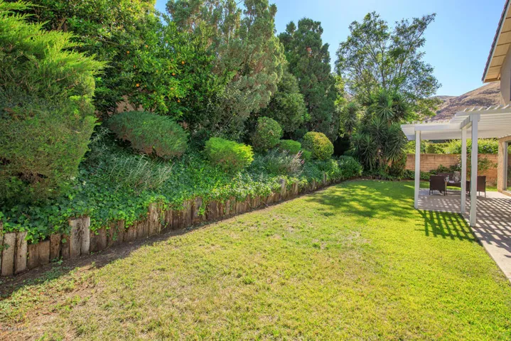 3904 Calle Loma Vista Thousand-large-036