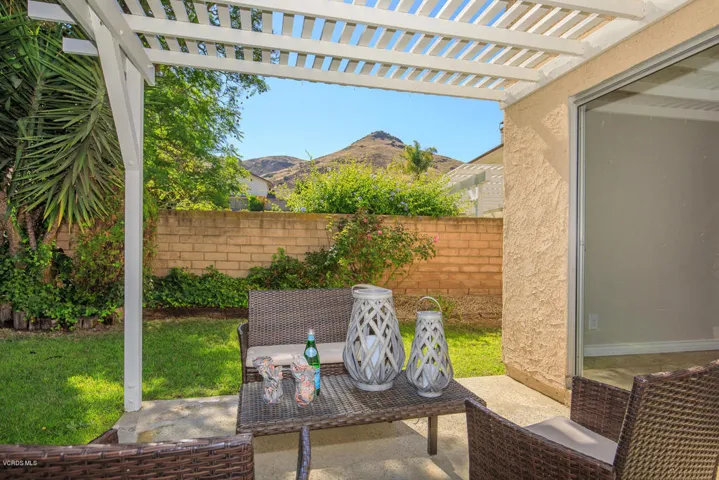 3904 Calle Loma Vista Thousand-large-035