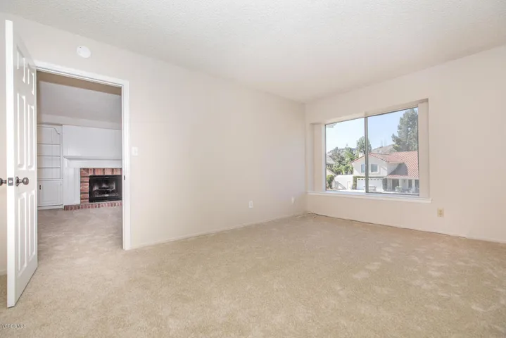 3904 Calle Loma Vista Thousand-large-030