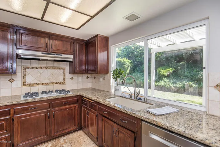 3904 Calle Loma Vista Thousand-large-017