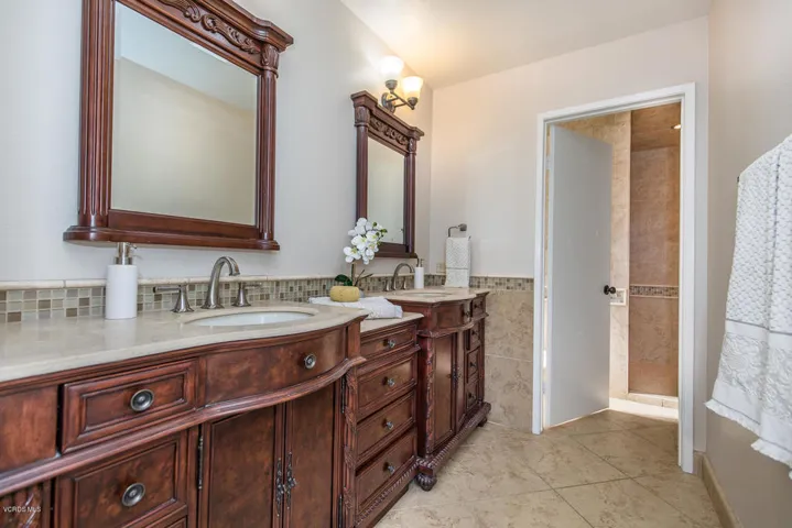 3904 Calle Loma Vista Thousand-large-024