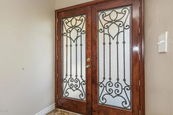 3904 Calle Loma Vista Thousand-large-010