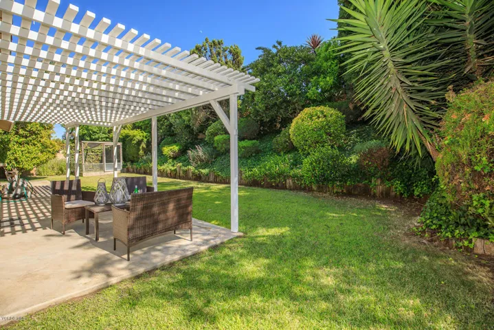 3904 Calle Loma Vista Thousand-large-032