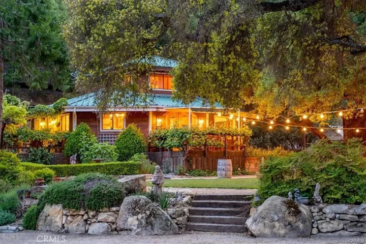 1525 – 1515 Peachy Canyon Road, Paso Robles, California 93446