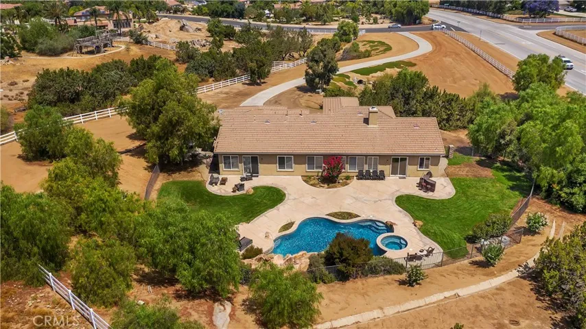 16905 Scottsdale Road, Riverside, California 92504