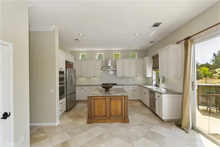16905 Scottsdale Road, Riverside, California 92504