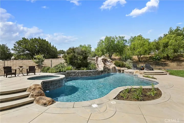 16905 Scottsdale Road, Riverside, California 92504