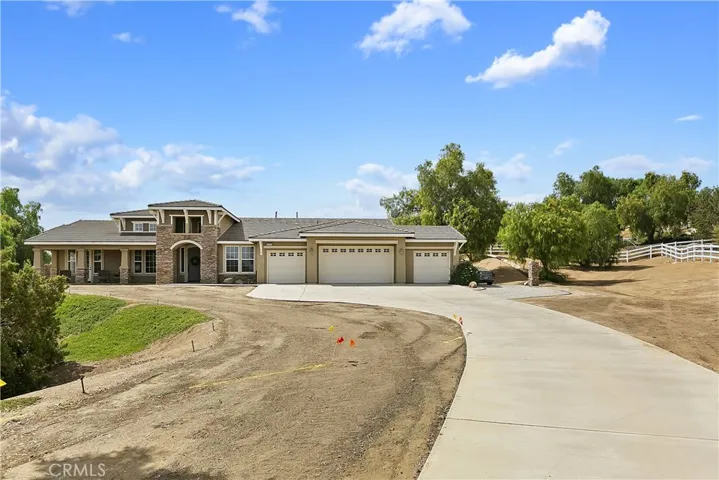 16905 Scottsdale Road, Riverside, California 92504