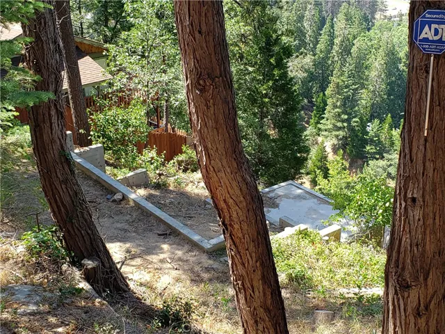 24240 Bernard Drive, Crestline, California 92325