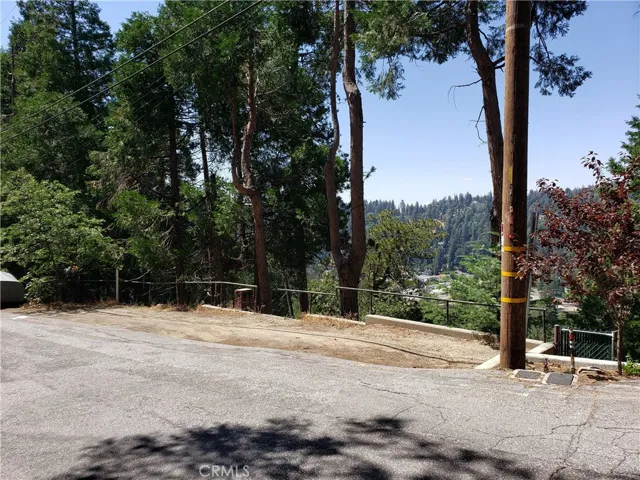 24240 Bernard Drive, Crestline, California 92325