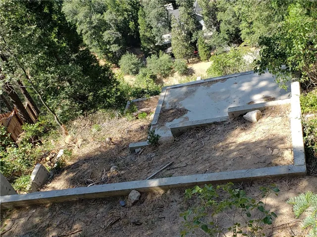 24240 Bernard Drive, Crestline, California 92325