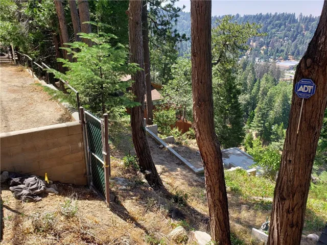 24240 Bernard Drive, Crestline, California 92325