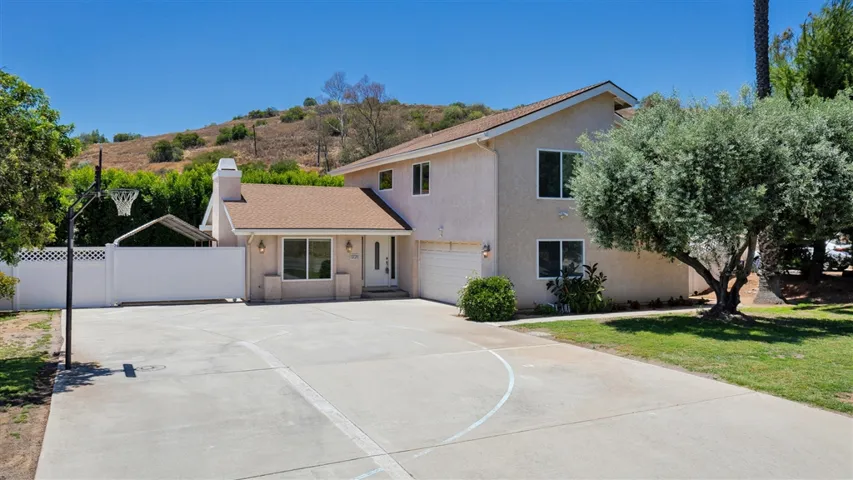1721 N Ash St, Escondido, California 92027