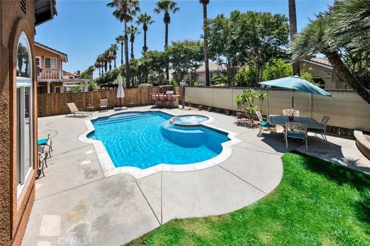 7432 Cambridge Court, Fontana, California 92336