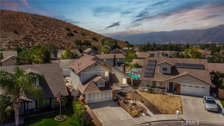 3513 Pear Blossom Lane, Lake Elsinore, California 92530