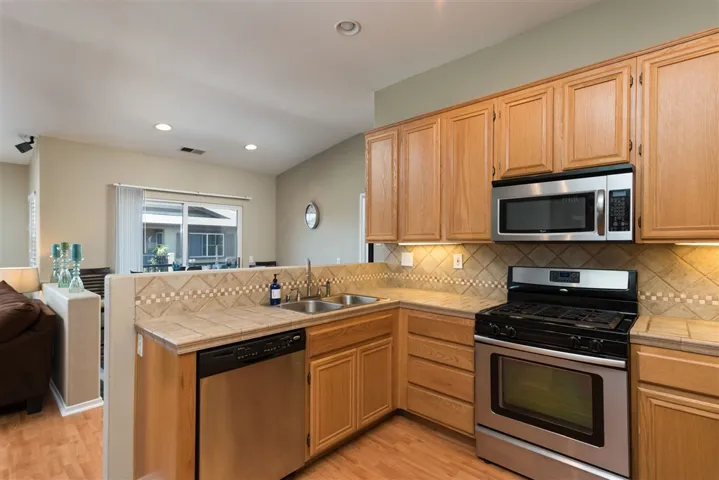 2022 Azure Cove 8, Chula Vista, California 91915