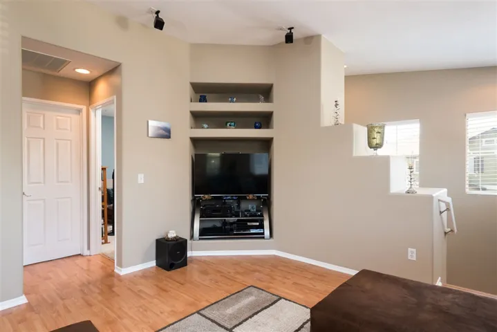 2022 Azure Cove 8, Chula Vista, California 91915