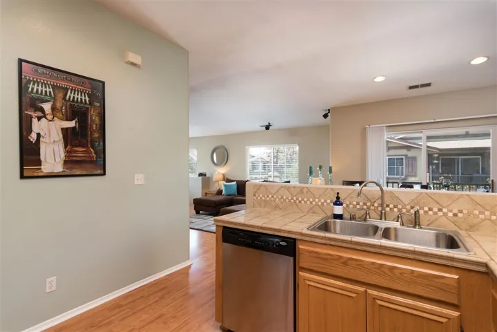 2022 Azure Cove 8, Chula Vista, California 91915