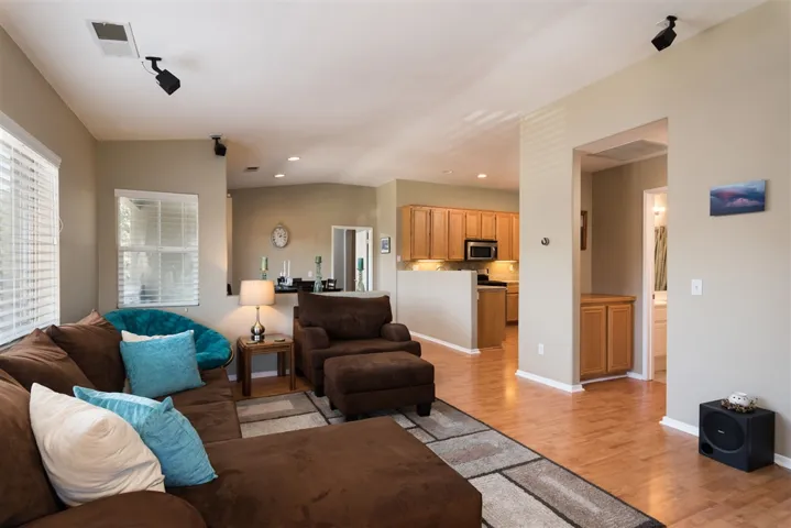 2022 Azure Cove 8, Chula Vista, California 91915