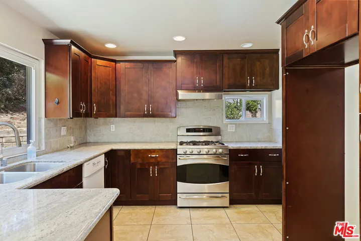 2067 Salto Drive, Hacienda Heights, California 91745