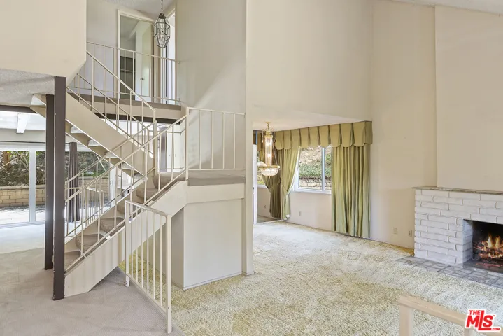 2067 Salto Drive, Hacienda Heights, California 91745