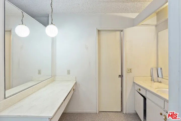 2067 Salto Drive, Hacienda Heights, California 91745