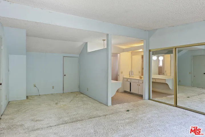 2067 Salto Drive, Hacienda Heights, California 91745