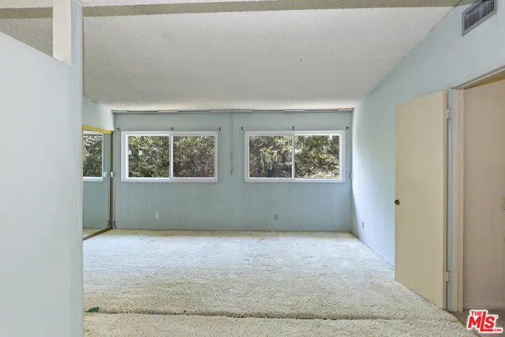2067 Salto Drive, Hacienda Heights, California 91745