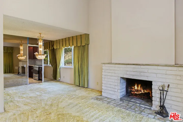 2067 Salto Drive, Hacienda Heights, California 91745