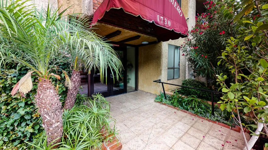1730 Camino Palmero St # 106-3