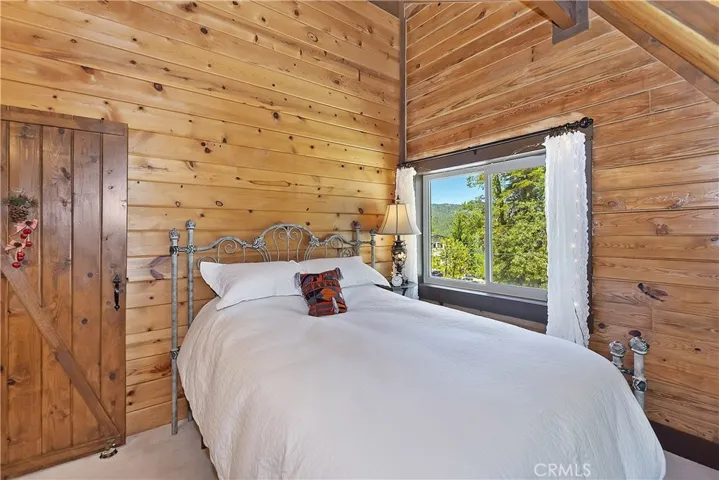2678 Thule Lane, Running Springs, California 92382