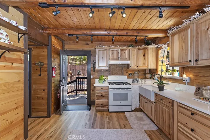 2678 Thule Lane, Running Springs, California 92382