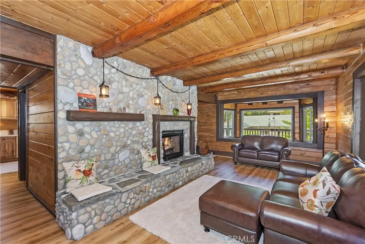 2678 Thule Lane, Running Springs, California 92382