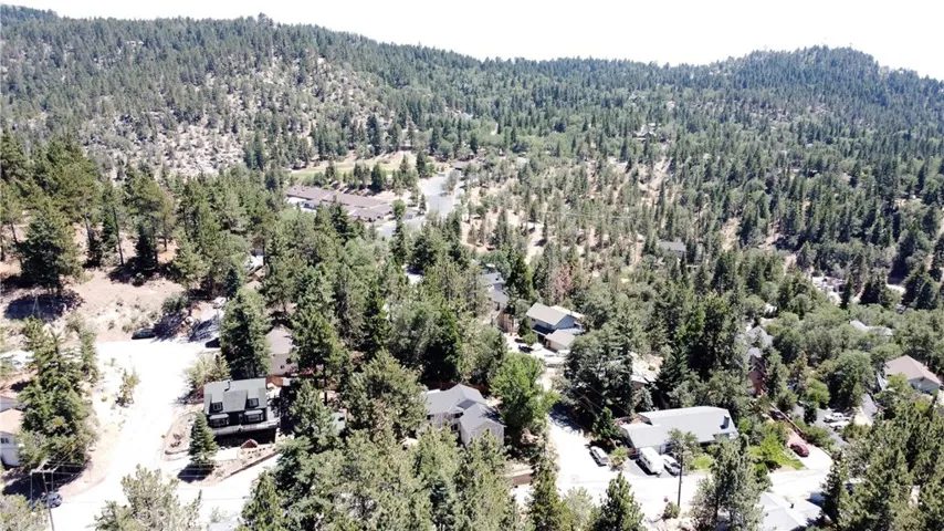 2678 Thule Lane, Running Springs, California 92382
