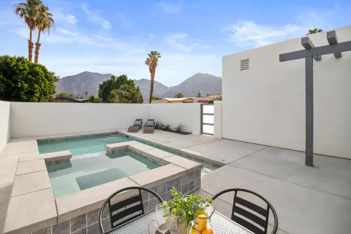 53125 Avenida Ramirez, La Quinta - (MLS)