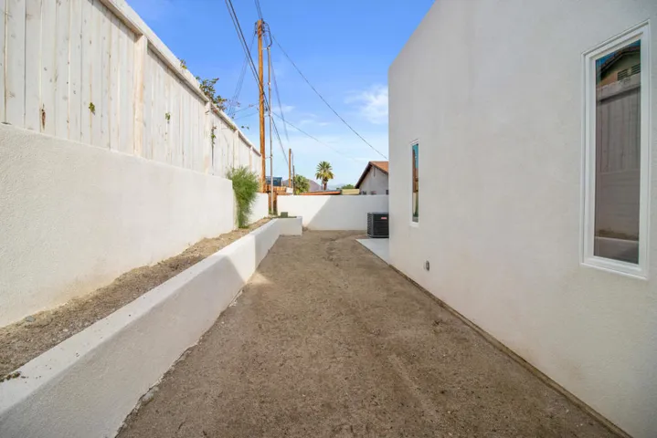 53125 Avenida Ramirez, La Quinta - (MLS)