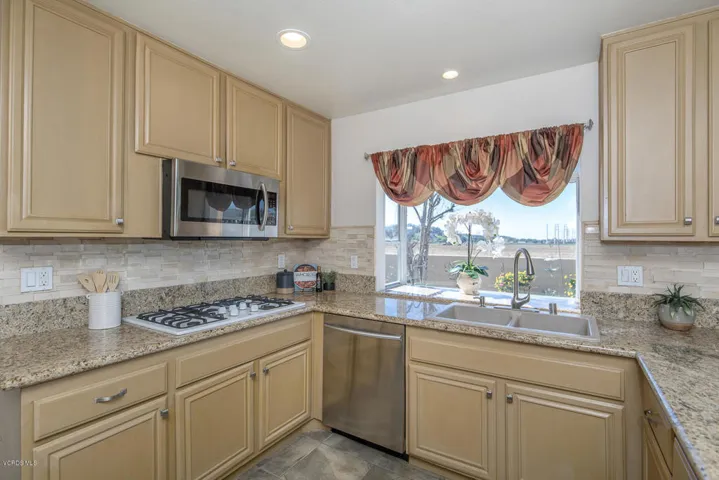 4449 Clearcreek Ct Moorpark CA-large-014