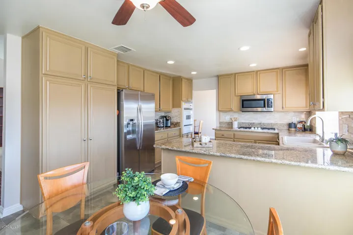 4449 Clearcreek Ct Moorpark CA-large-022
