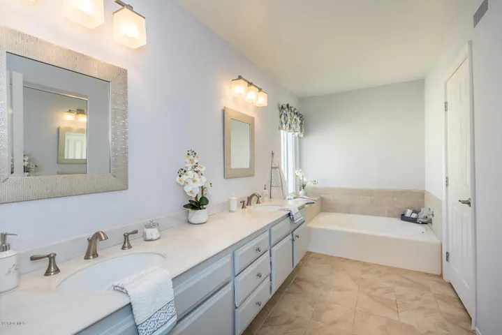 4449 Clearcreek Ct Moorpark CA-large-030
