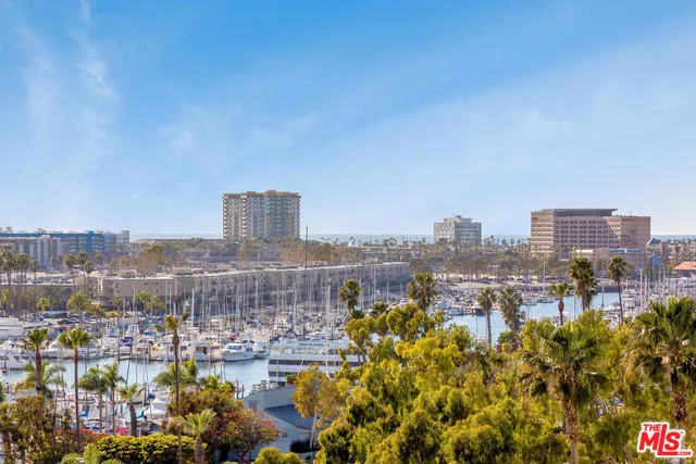 13600 Marina Pointe Drive 914, Marina Del Rey, California 90292