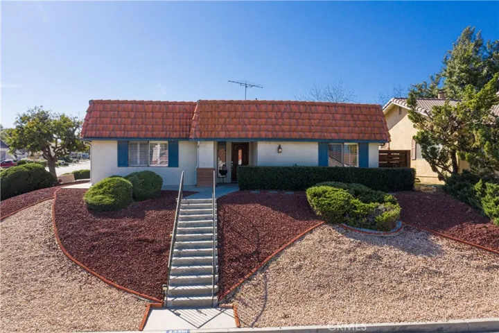 23391 Gray Fox Drive, Canyon Lake, California 92587