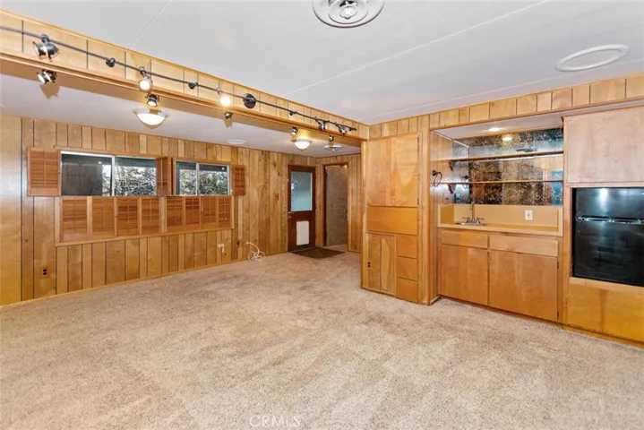 24862 Felsen Drive, Crestline, California 92325