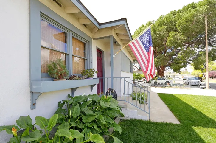 2808 E Lomita Avenue, Orange, California 92867