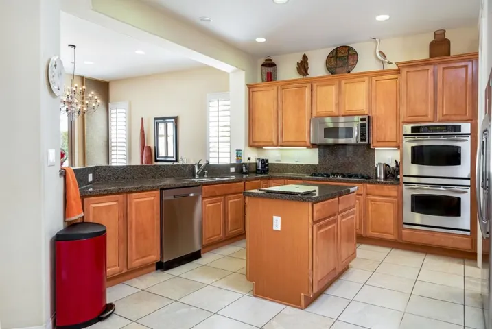 Kitchen 1