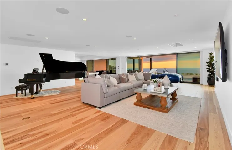 45 Oceanaire Drive, Rancho Palos Verdes, California 90275