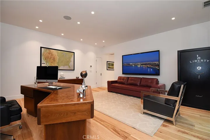 45 Oceanaire Drive, Rancho Palos Verdes, California 90275