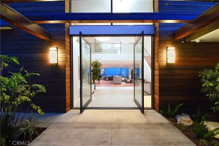 45 Oceanaire Drive, Rancho Palos Verdes, California 90275